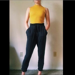 grey American Eagle high-waisted sweatpants